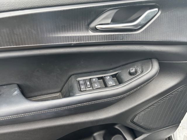 Used 2025 Jeep Grand Cherokee L Laredo w/ Luxury Tech Group I image 18