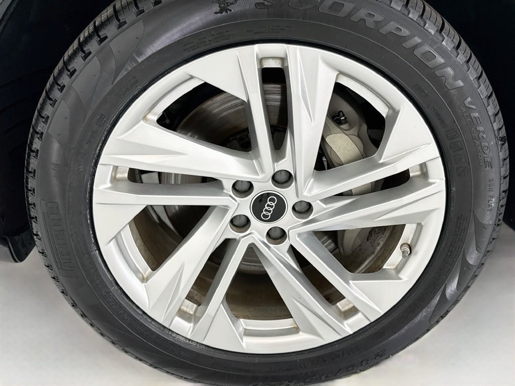 Used 2023 Audi Q7 3.0T Premium Plus w/ Premium Plus Package AWD/4WD image 29