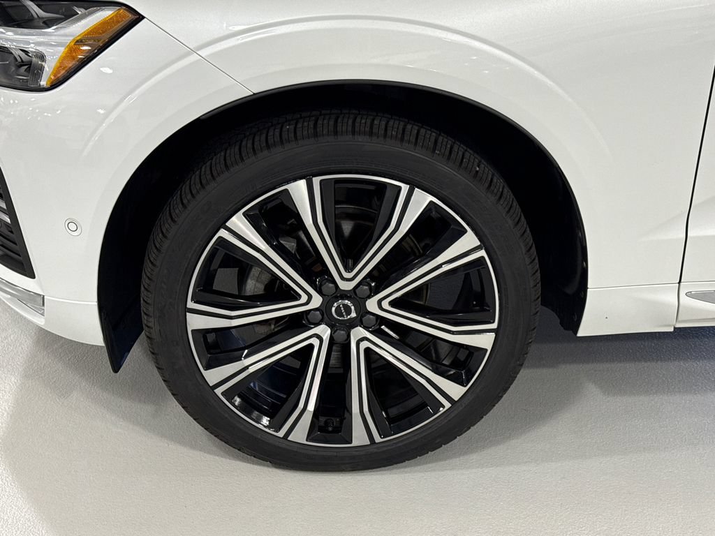 Certified 2023 Volvo XC60 B5 Ultimate w/ Climate Package AWD/4WD image 8