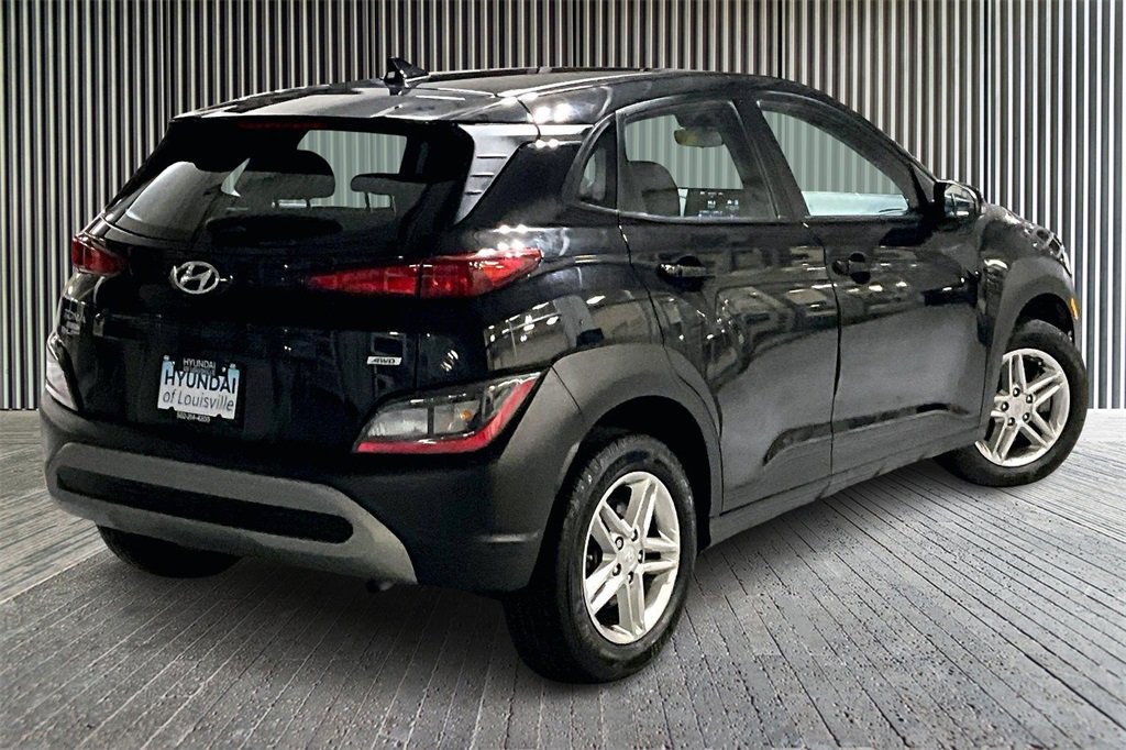 Used 2023 Hyundai Kona SE image 8