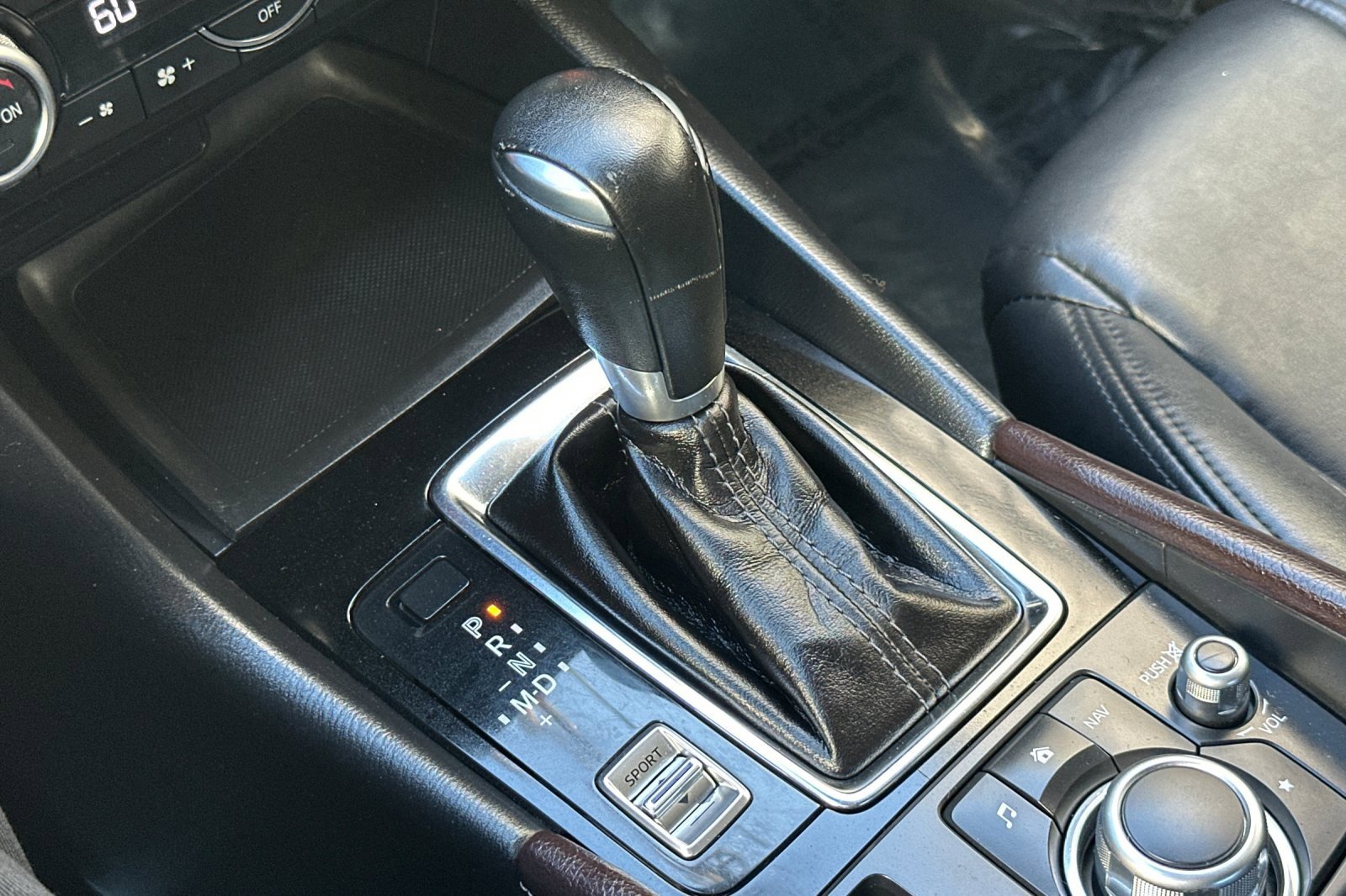 Used 2017 MAZDA MAZDA3 Touring image 22