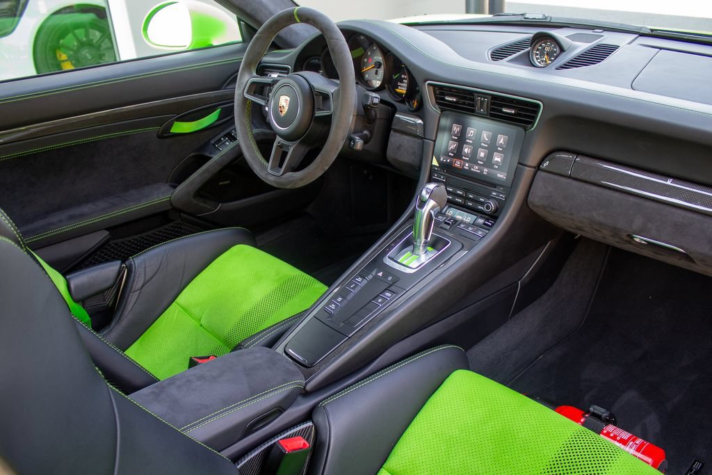 Used 2019 Porsche 911 GT3 RS RWD image 13