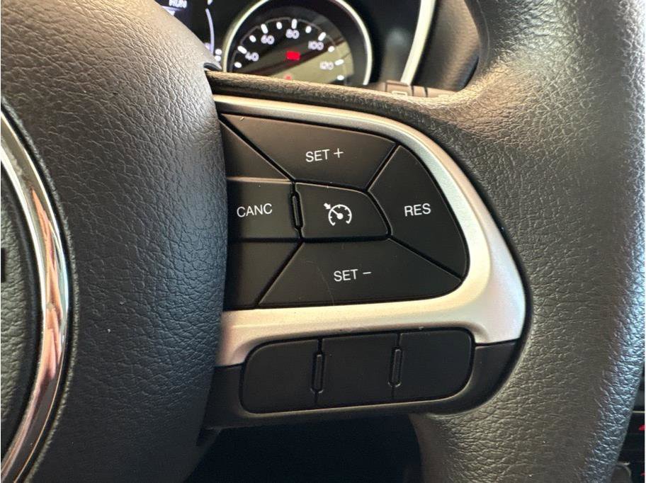 Used 2020 Jeep Compass Sport image 18