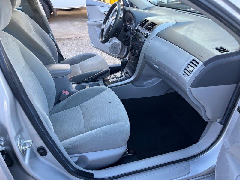 Used 2010 Toyota Corolla LE image 8