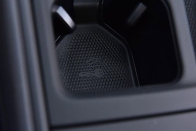 New 2026 Volkswagen Tiguan SE R-Line image 16