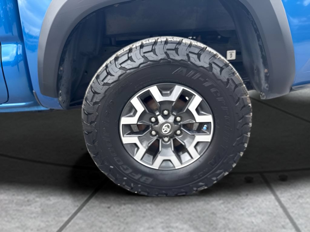 Used 2017 Toyota Tacoma TRD Off-Road AWD/4WD image 25