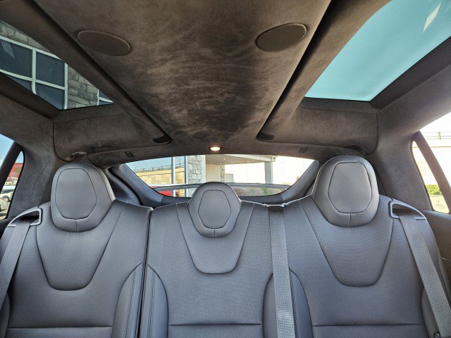 Used 2024 Tesla Model X image 15