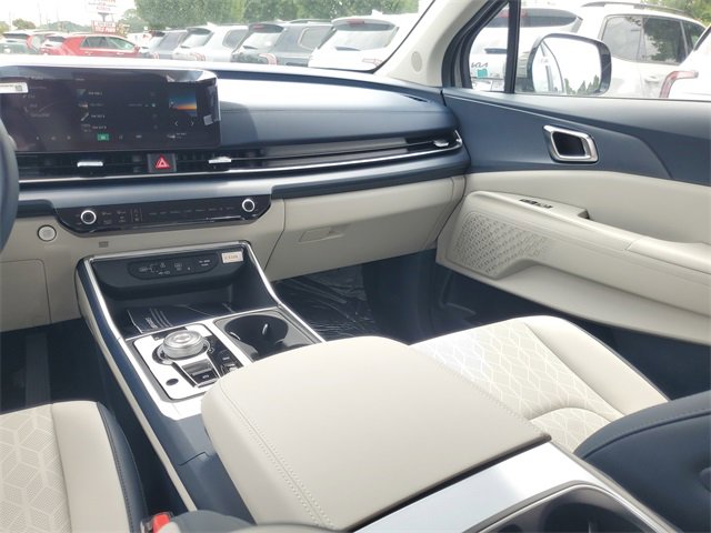 New 2026 Kia Carnival EX image 13