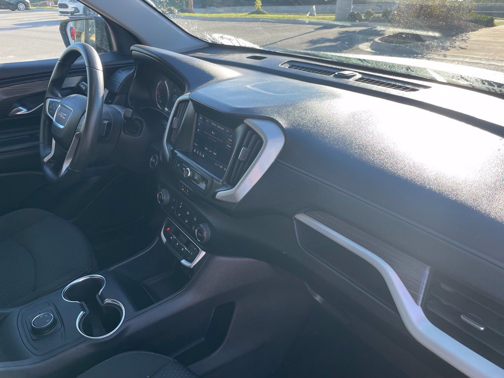 Used 2024 GMC Terrain SLE AWD/4WD image 29
