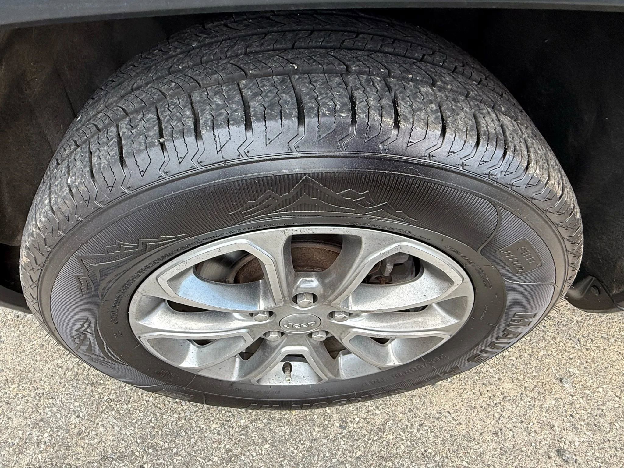 Used 2014 Jeep Grand Cherokee Limited AWD/4WD image 46
