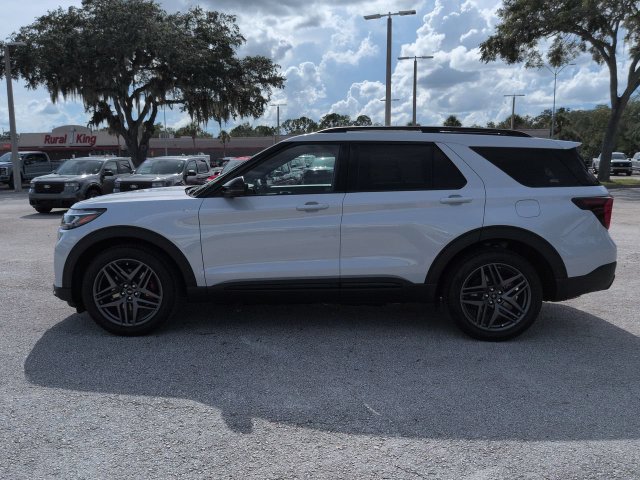 New 2026 Ford Explorer ST-Line w/ ST-Line Street Pack RWD image 8