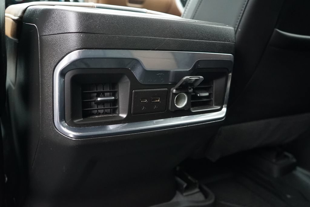 Used 2022 Chevrolet Silverado 1500 High Country AWD/4WD image 12