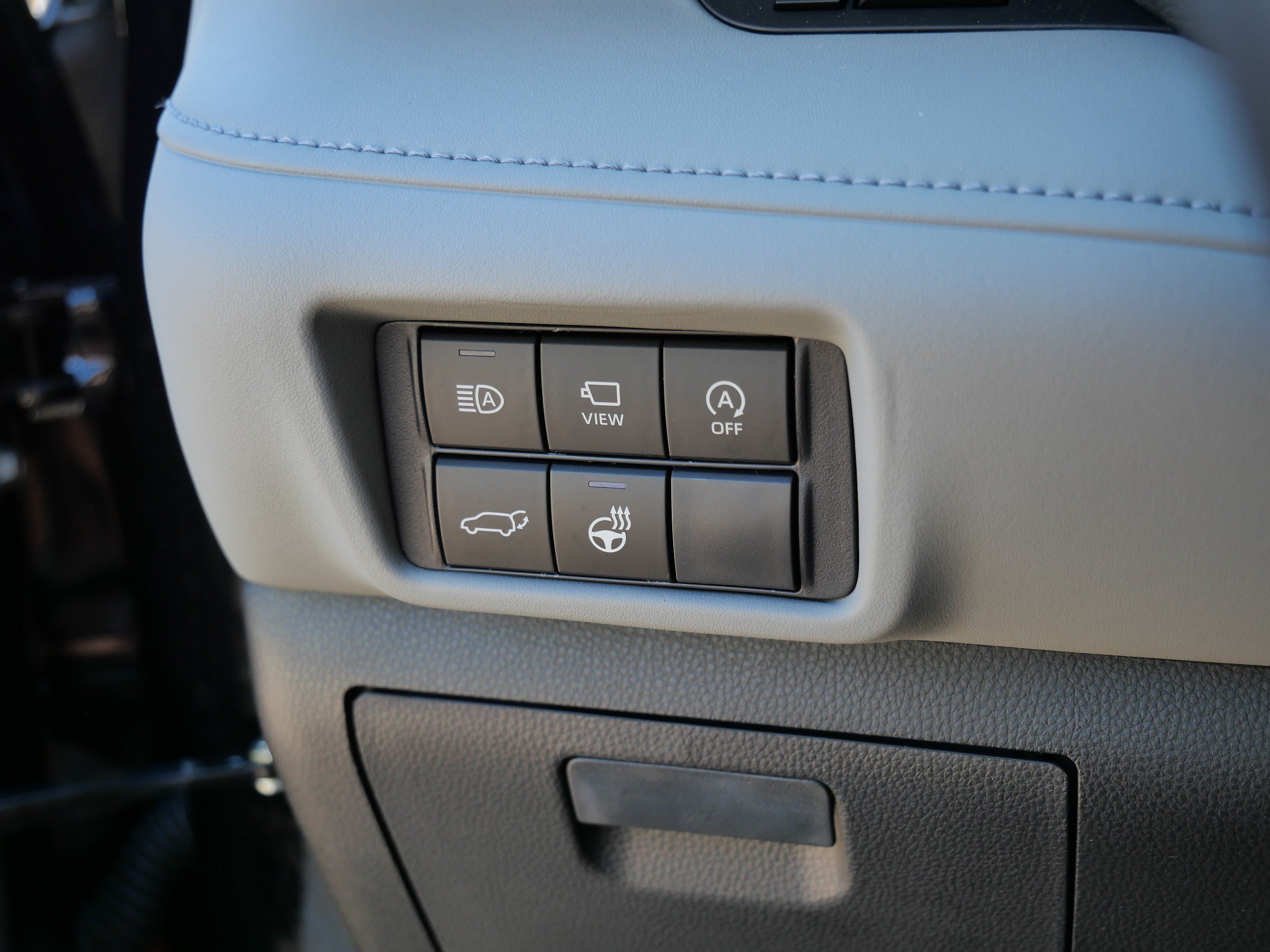 Certified 2026 Toyota Highlander Platinum AWD/4WD image 27