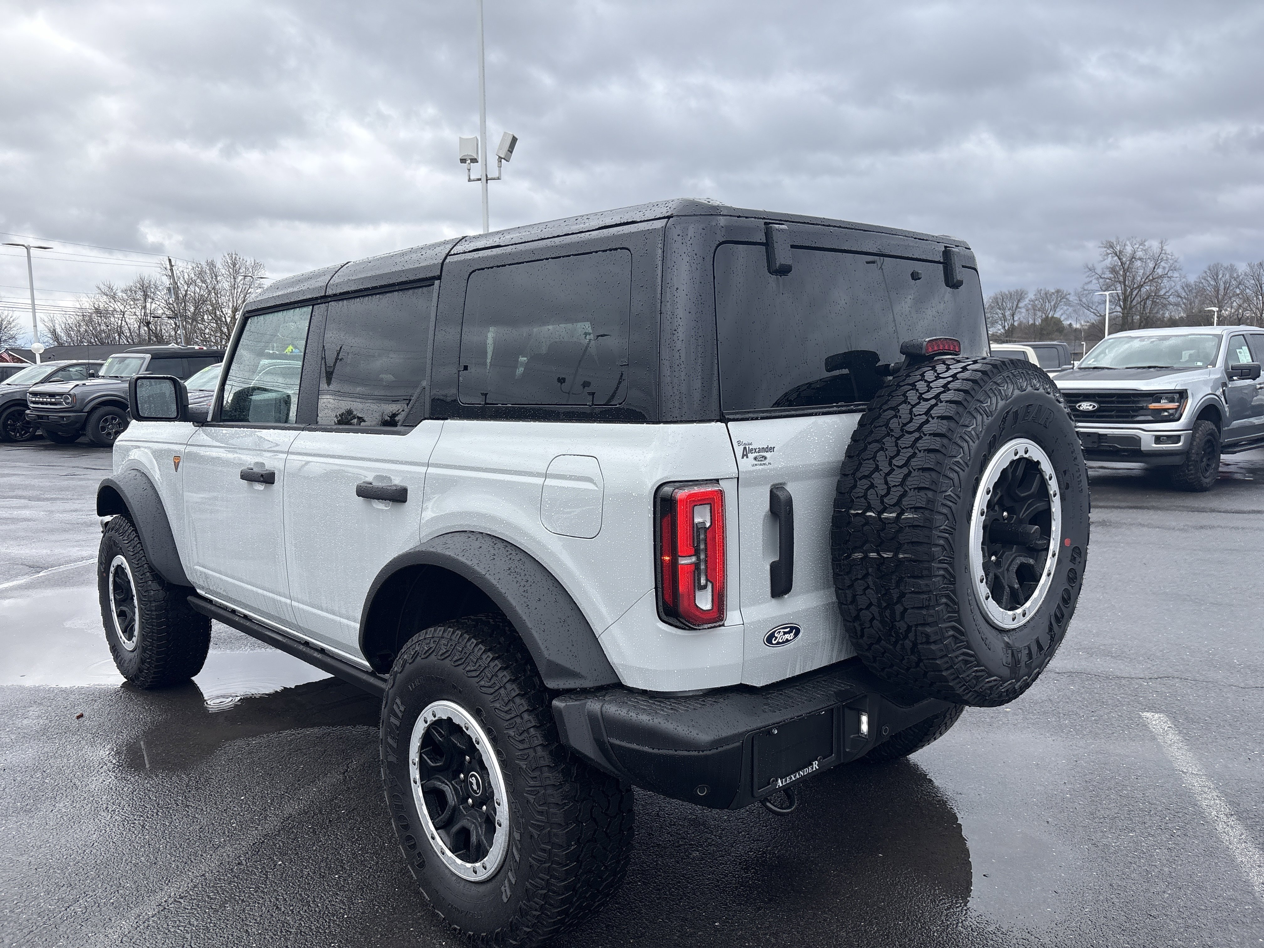 New 2026 Ford Bronco Badlands video 5