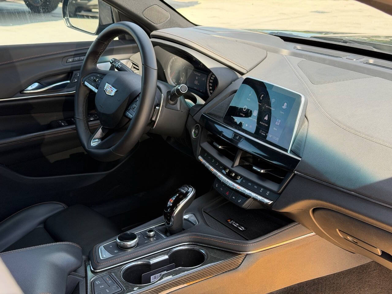 Used 2023 Cadillac CT4 V AWD/4WD image 18