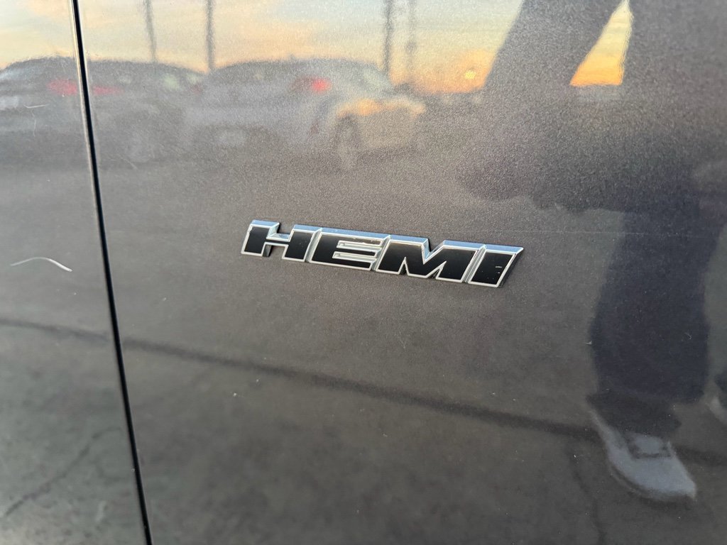 Used 2019 Dodge Challenger R/T image 13