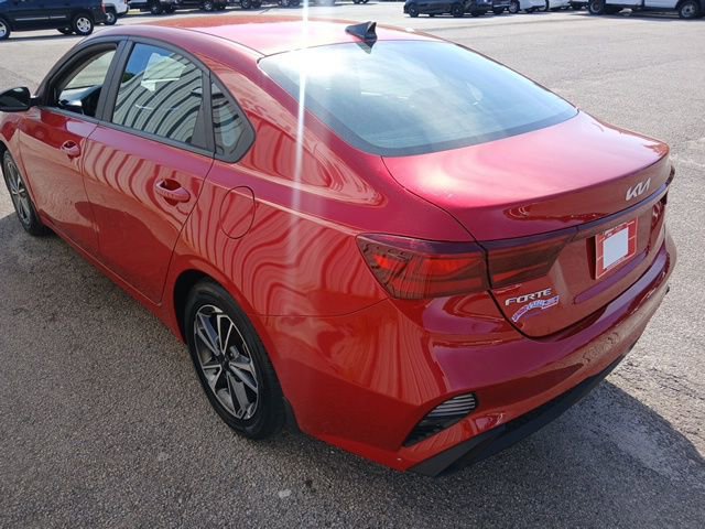 Used 2022 Kia Forte LXS FWD image 6