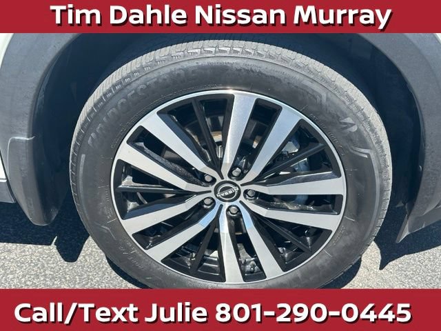 Used 2024 Nissan Pathfinder Platinum AWD/4WD image 14