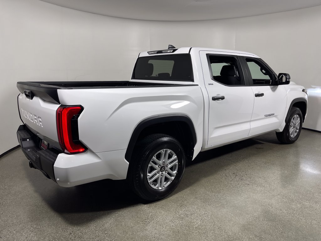 New 2026 Toyota Tundra SR5 w/ SR5 Convenience Package RWD image 3