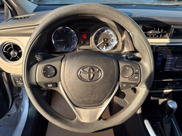 Used 2017 Toyota Corolla LE w/ Carpet Mat Package (TMS) FWD image 12