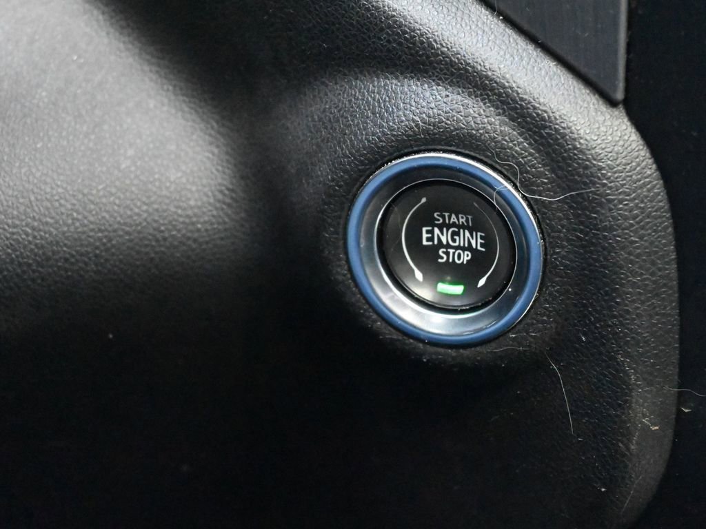 Used 2021 GMC Sierra 2500 Denali w/ Denali Black Diamond Edition image 27