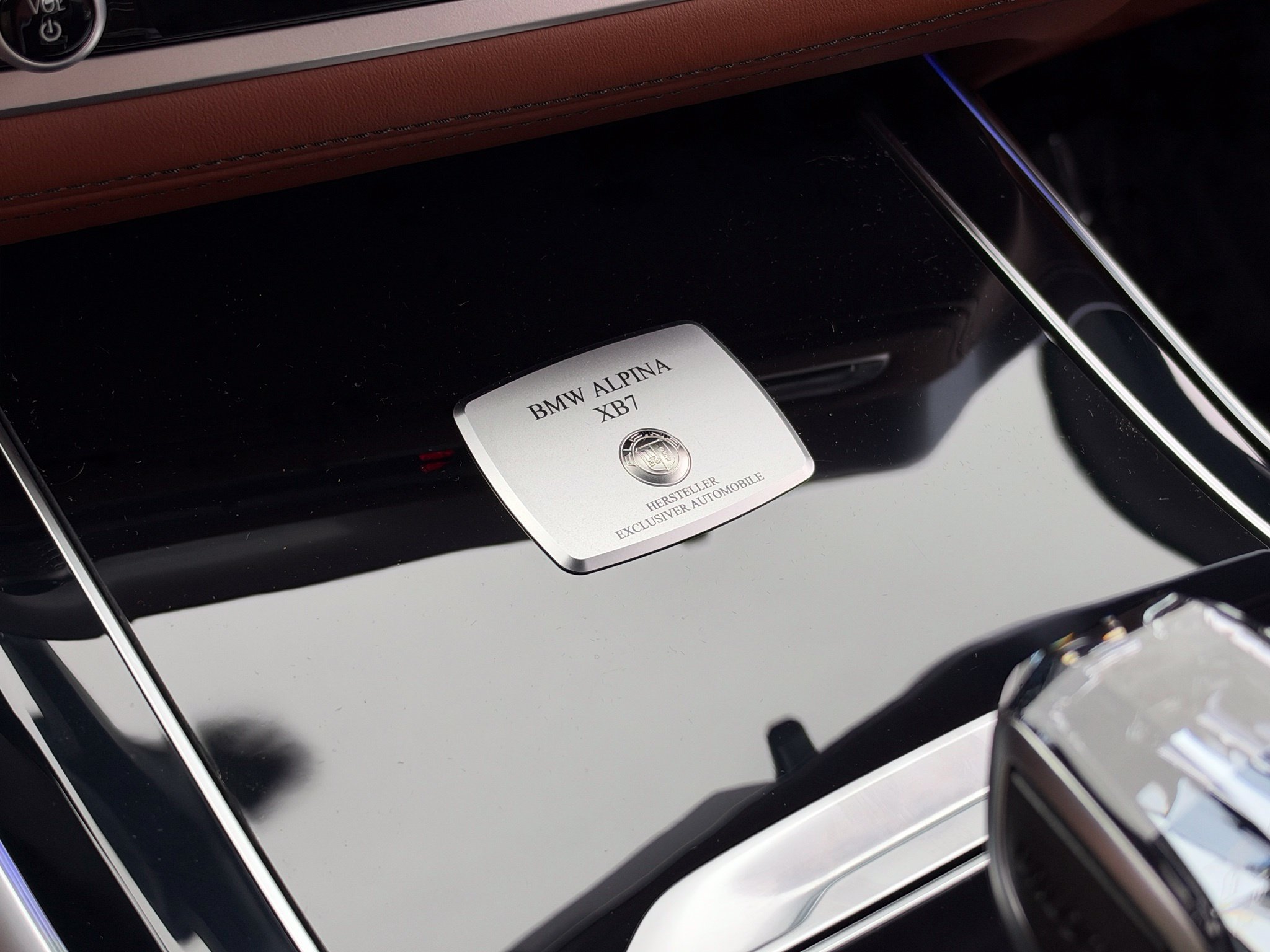 Used 2025 BMW ALPINA XB7 AWD/4WD image 38