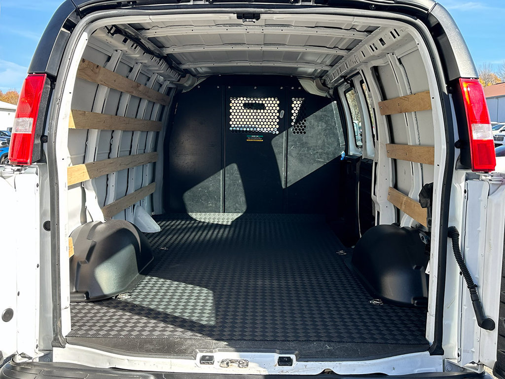 Used 2025 GMC Savana 2500 w/ Driver Convenience Package RWD image 12