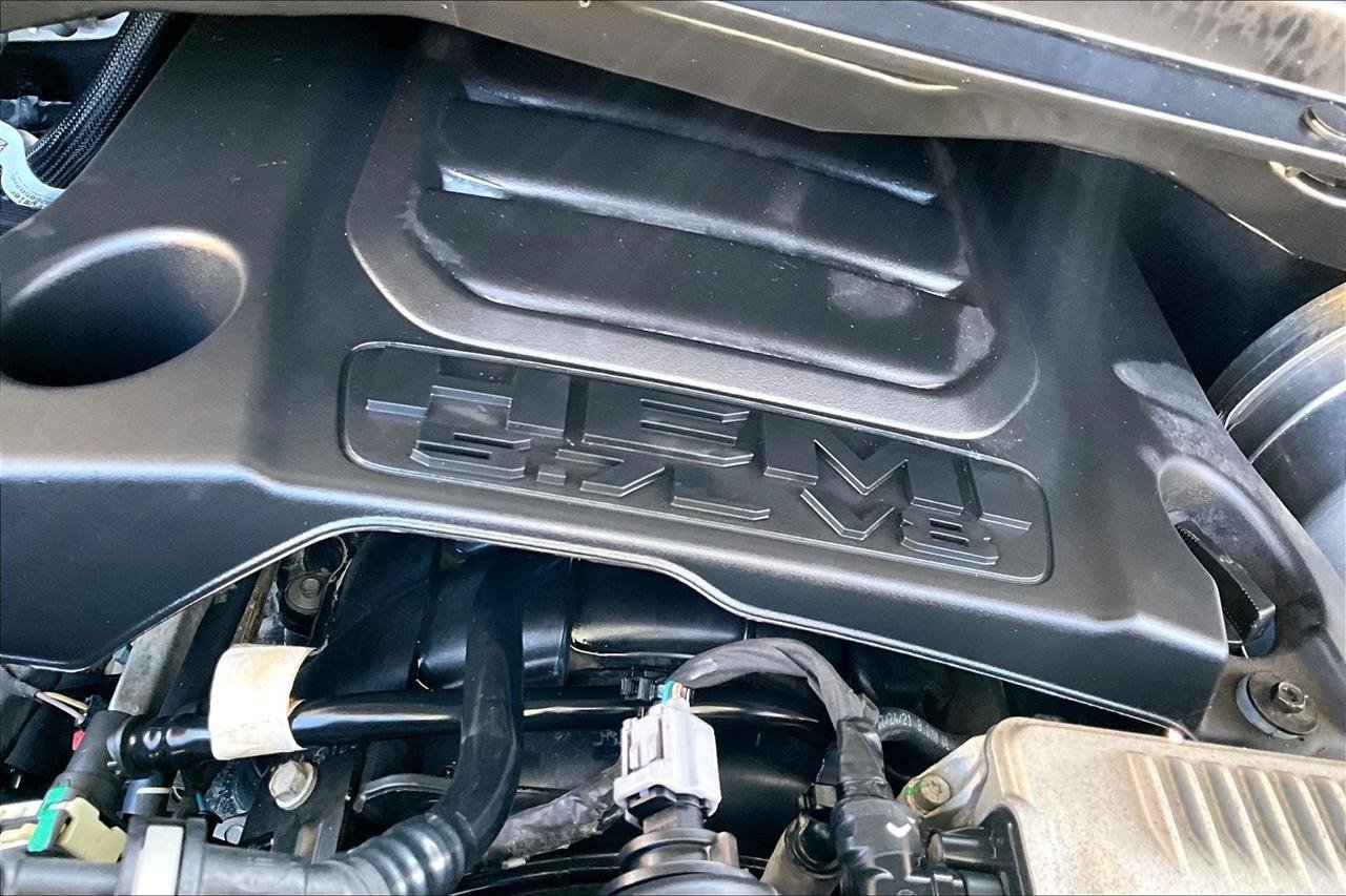 Used 2022 RAM 1500 Laramie AWD/4WD image 32