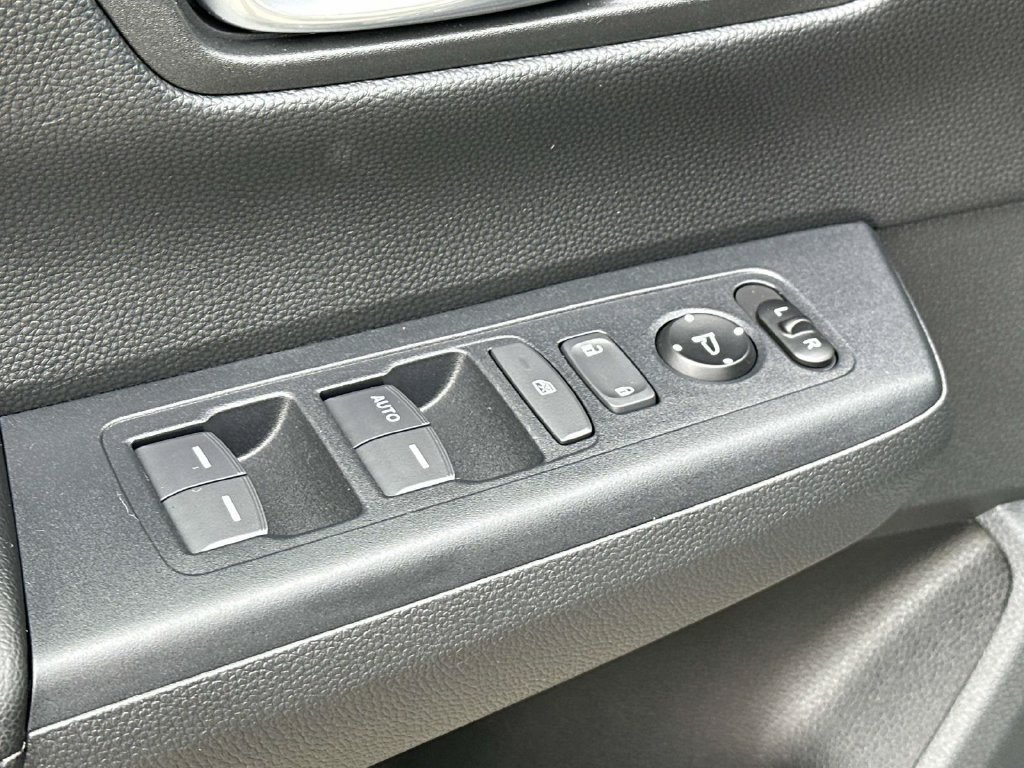 Certified 2025 Honda CR-V LX image 15