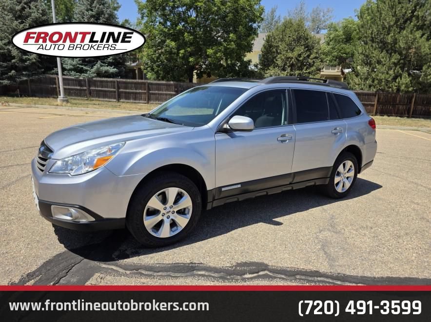Used 2012 Subaru Outback 3.6R Limited w/ Moonroof Pkg AWD/4WD image 1