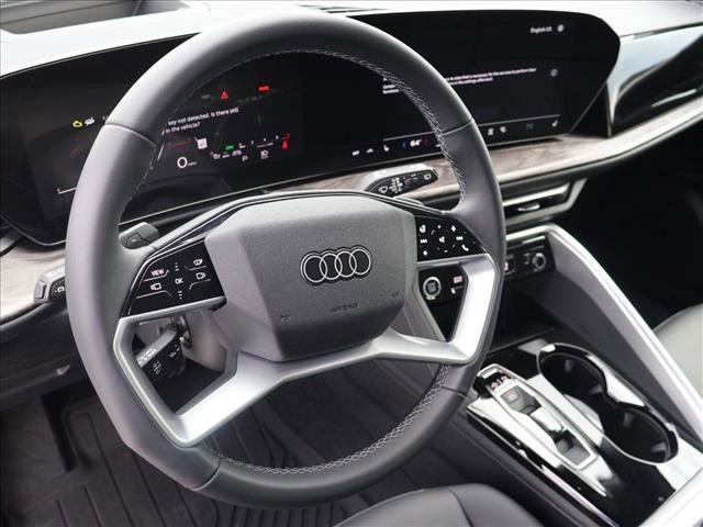 Certified 2025 Audi Q5 Premium Plus w/ Premium Plus AWD/4WD image 13