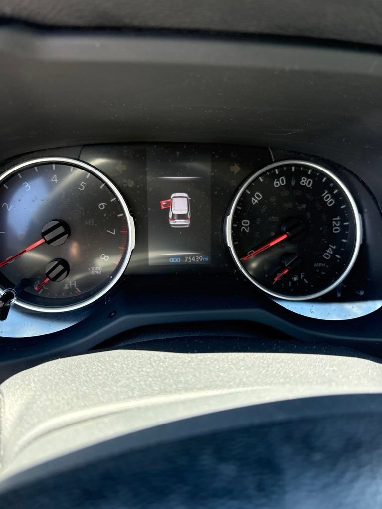 Certified 2021 Toyota RAV4 LE FWD image 6