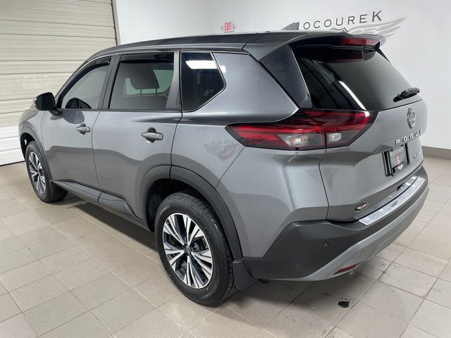 Used 2022 Nissan Rogue SV image 4