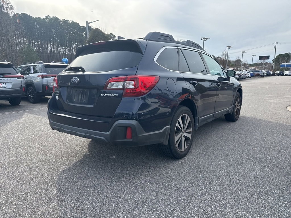 Used 2018 Subaru Outback 2.5i Limited image 5