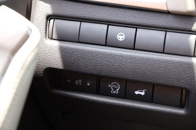 Certified 2024 Nissan Rogue SV w/ SV Premium Package AWD/4WD image 22