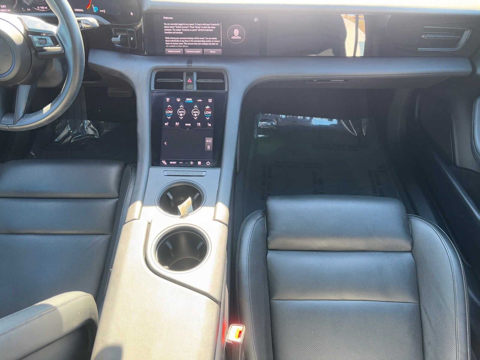 Used 2023 Porsche Taycan image 14