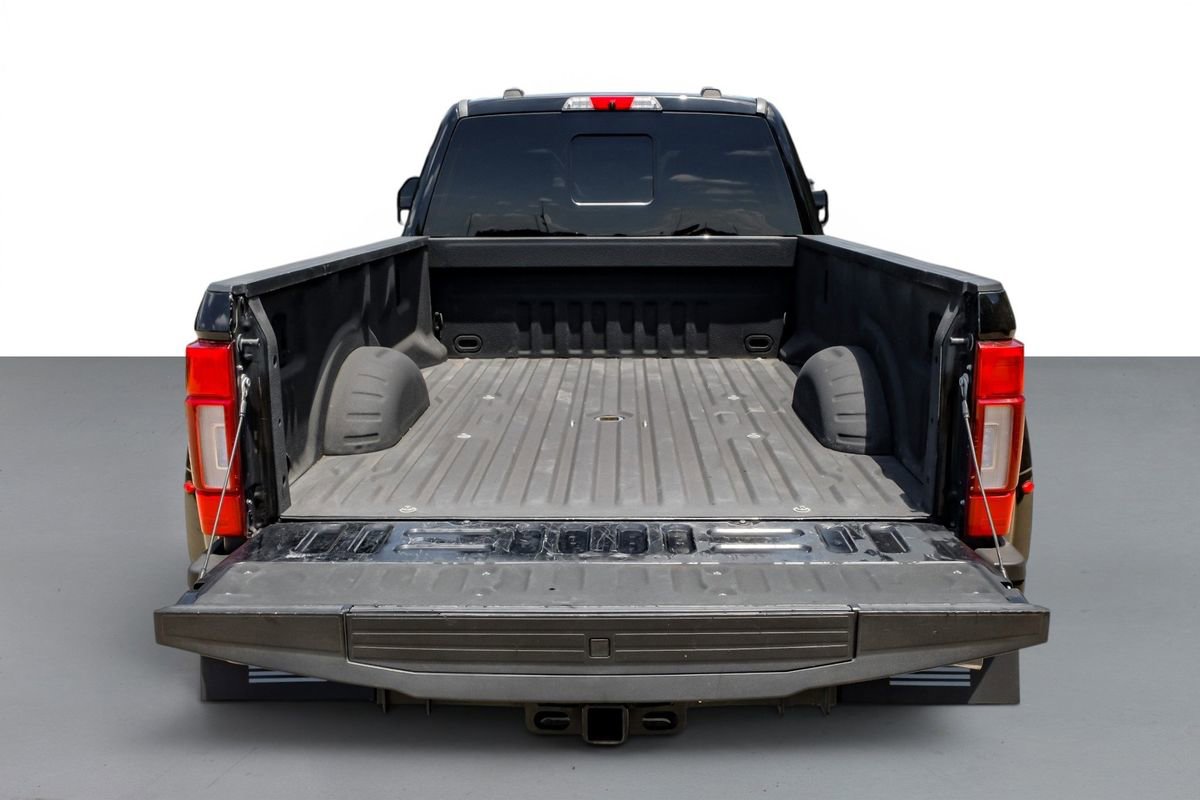 Used 2022 Ford F350 Platinum w/ FX4 Off-Road Package AWD/4WD image 61