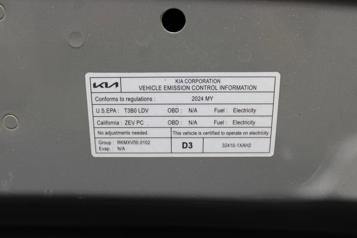 Used 2024 Kia EV6 Wind w/ Wind Technology Package RWD image 37