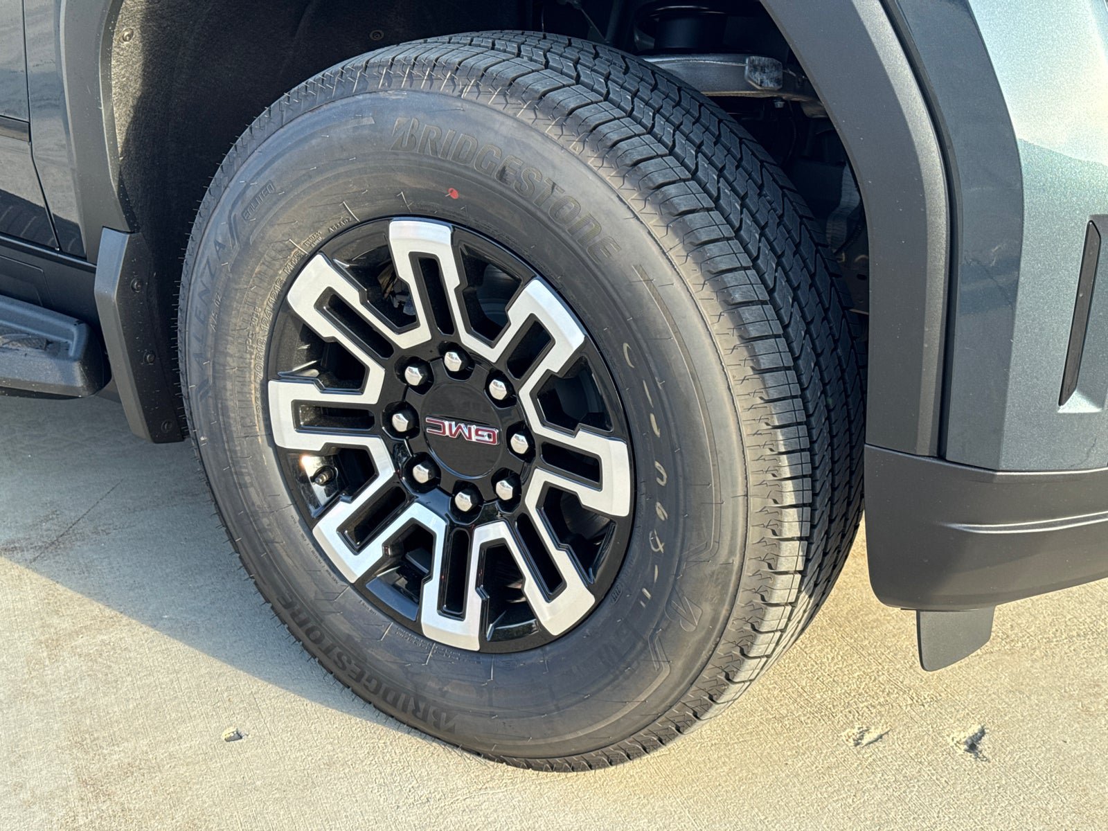 Used 2026 GMC Sierra EV Elevation AWD/4WD image 6