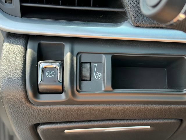 Used 2017 Cadillac XTS Luxury FWD image 12