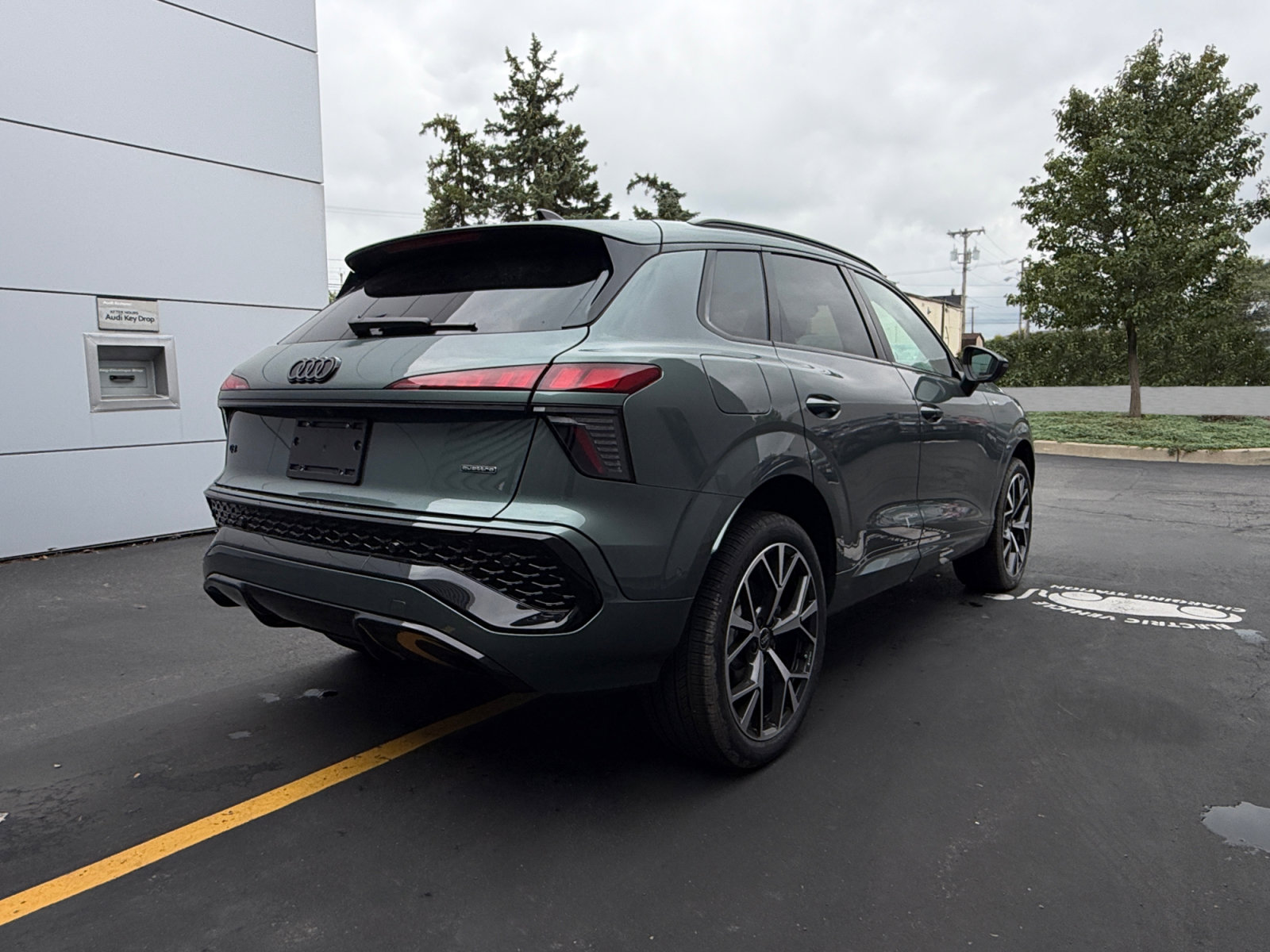 New 2026 Audi Q3 quattro 2.0T AWD/4WD image 10