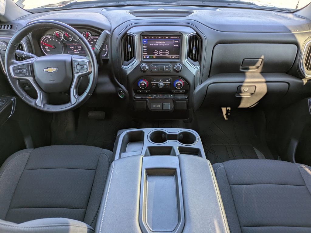 Used 2021 Chevrolet Silverado 1500 LT image 16
