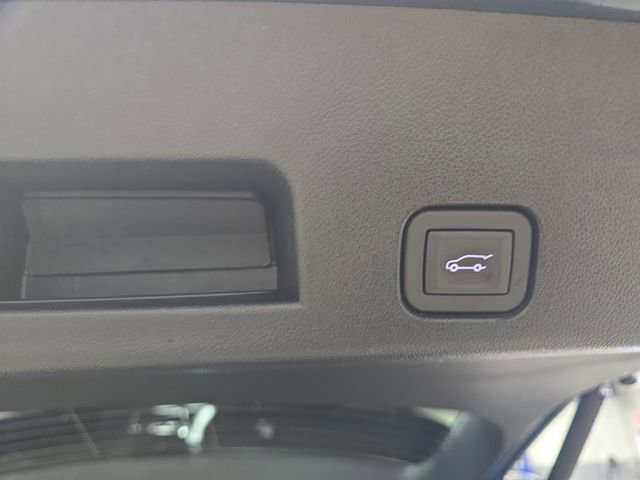 New 2026 Chevrolet Traverse Z71 w/ Driver Confidence Package image 15