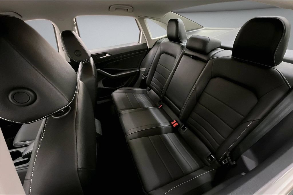 Used 2023 Volkswagen Jetta SE FWD image 21