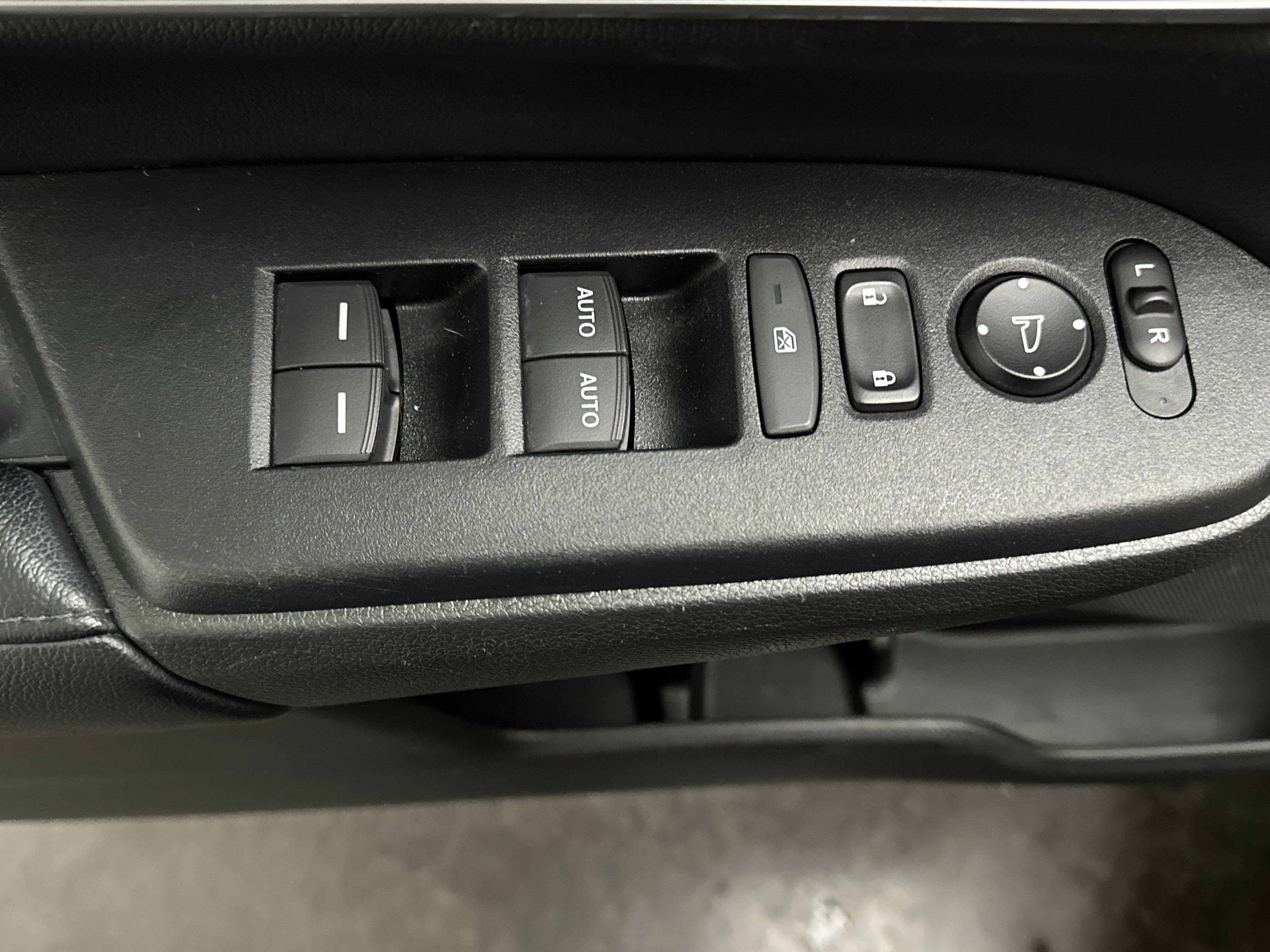 Used 2018 Honda CR-V EX-L image 20