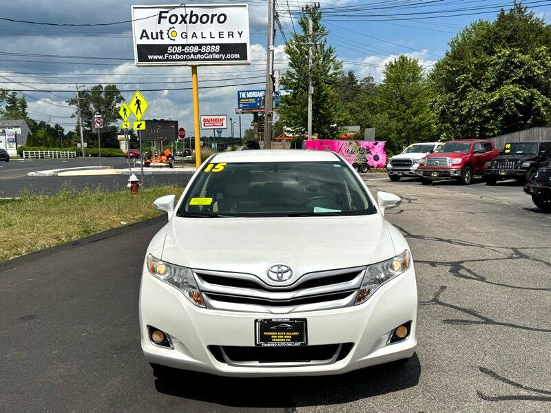 Used 2015 Toyota Venza LE image 2