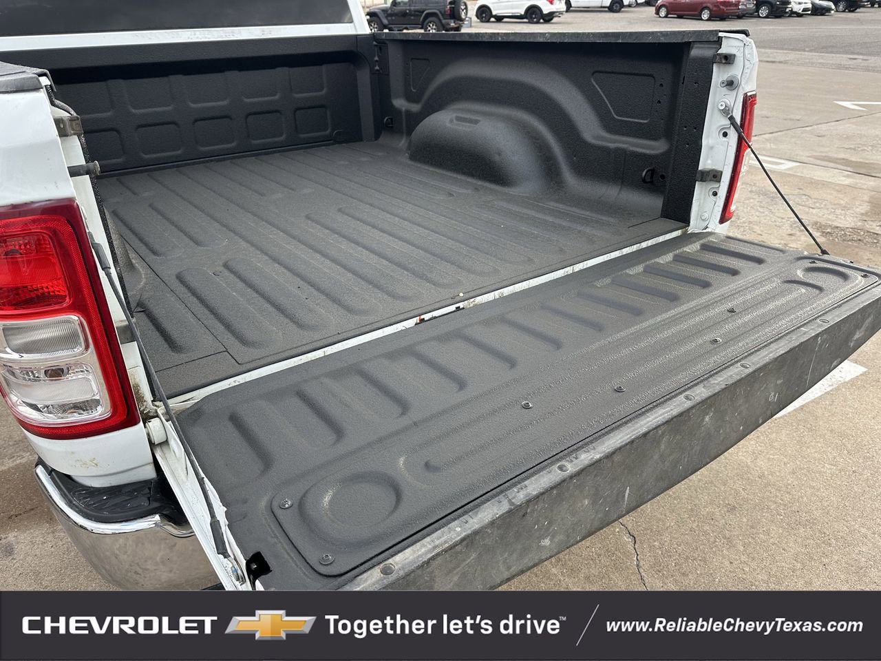 Used 2024 RAM 2500 Big Horn AWD/4WD image 32