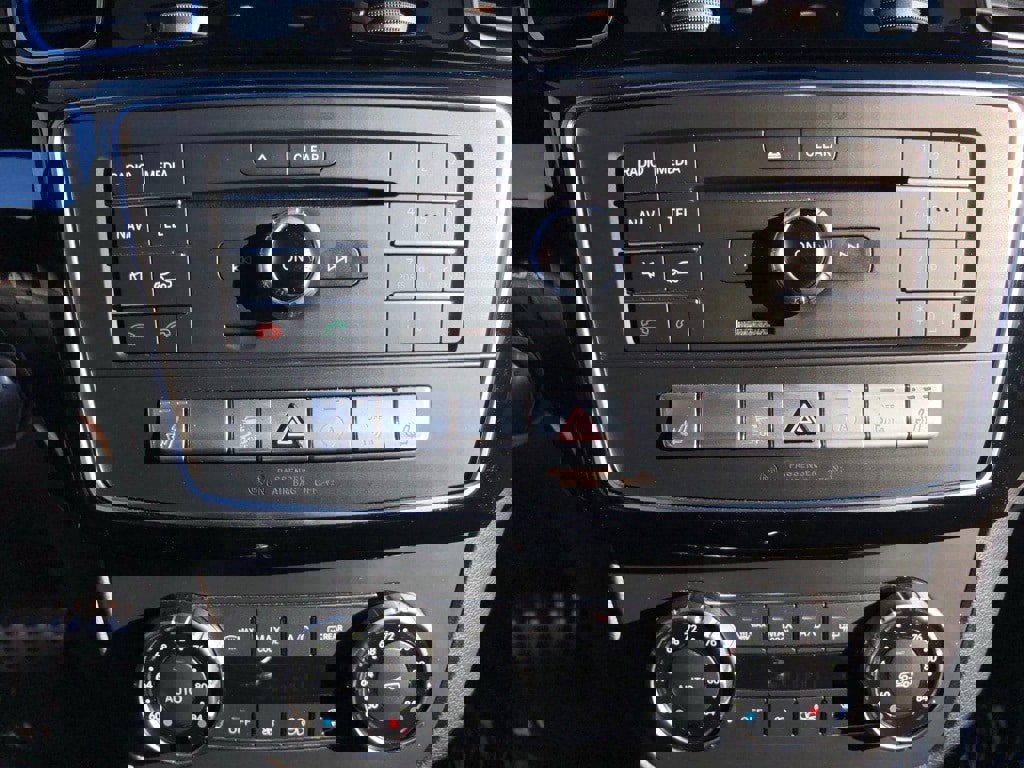 Used 2018 Mercedes-Benz GLE 43 AMG 4MATIC Coupe w/ Parking Assist Package image 29