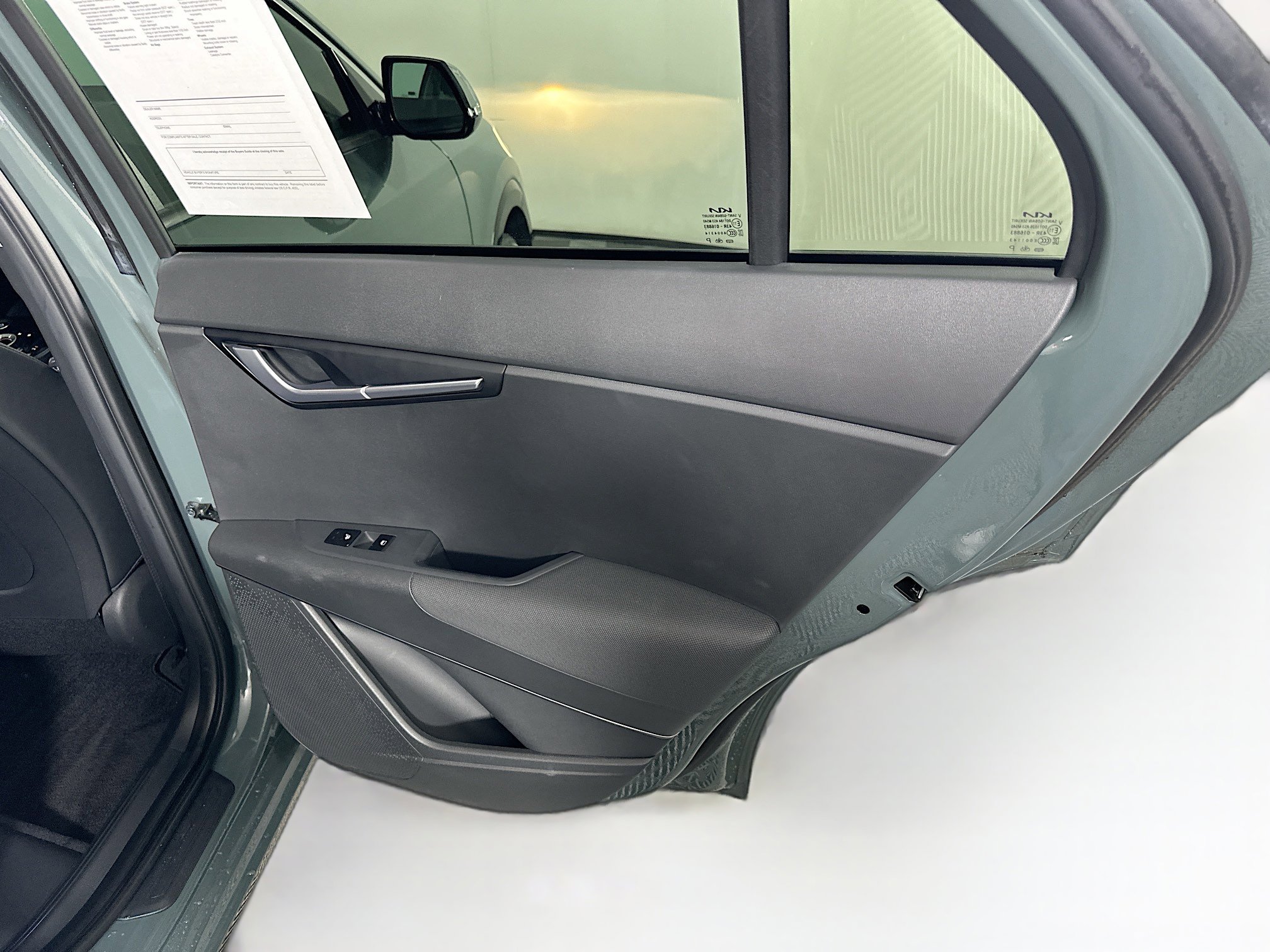 Used 2023 Kia Niro Wind w/ Wind Preserve Package FWD image 30