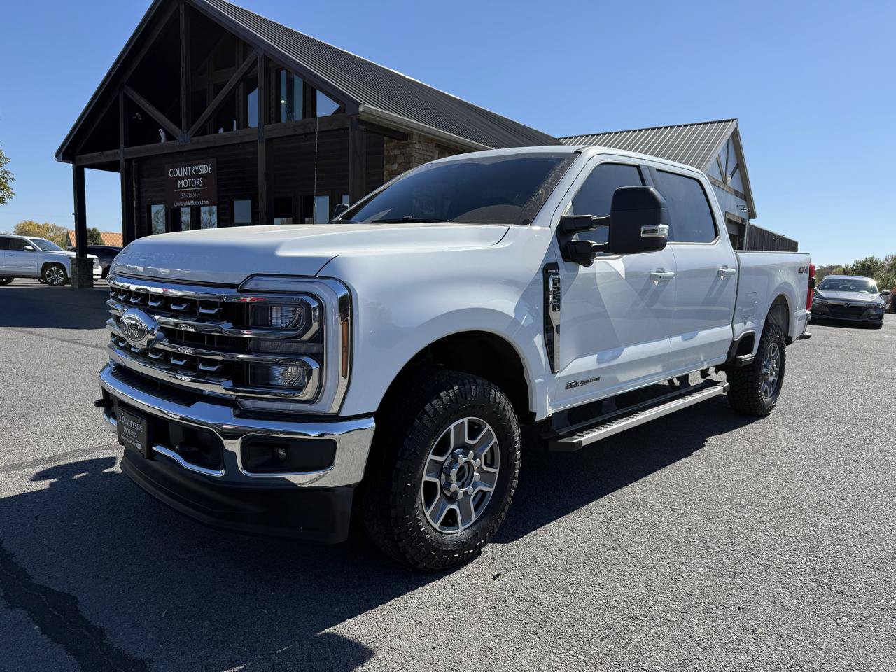 Used 2025 Ford F250 Lariat AWD/4WD image 2